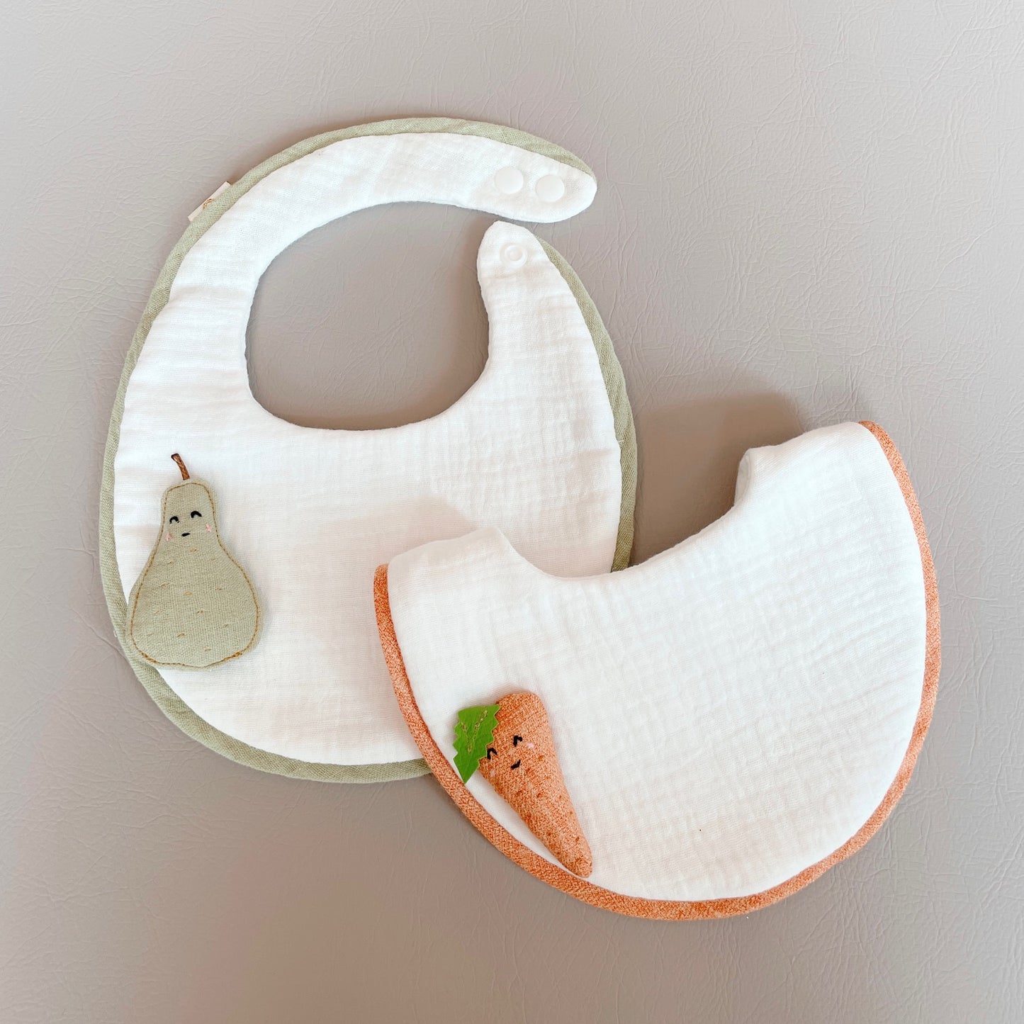 Friend Bib